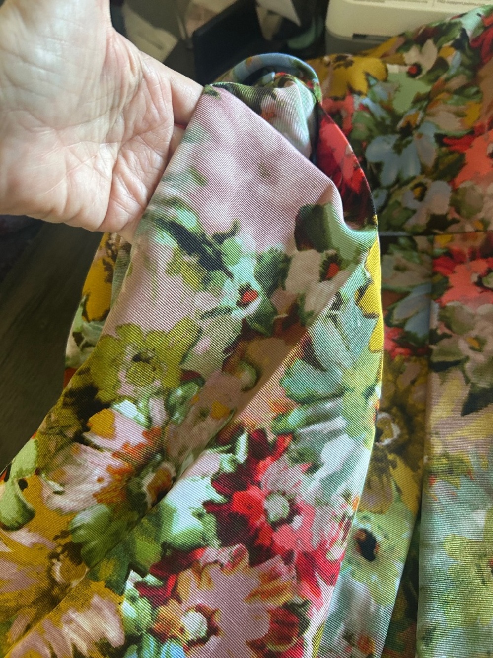NEIMAN MARCUS Vibrant Floral Fit & Flare Cold Shoulder Pleated Cocktail Dress 4 - Picture 8 of 9
